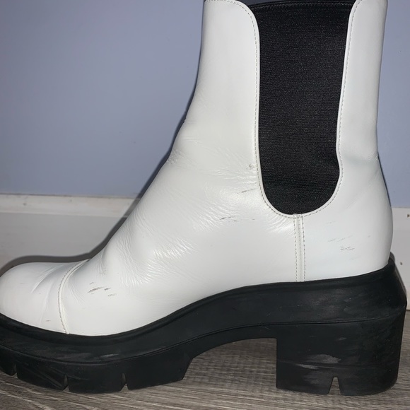 COPY - Stuart Weitzman Norah Chelsea Bootie - Picture 5 of 9